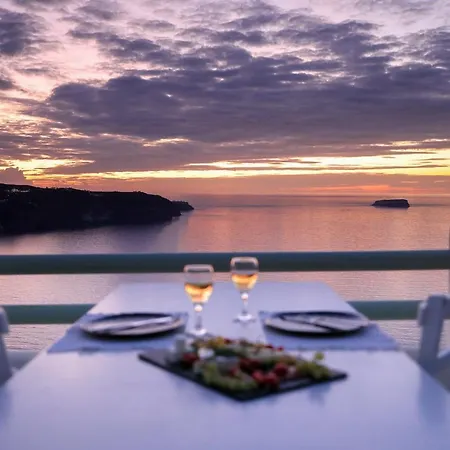 The Cliff Reflections - Adults Only Apartment *